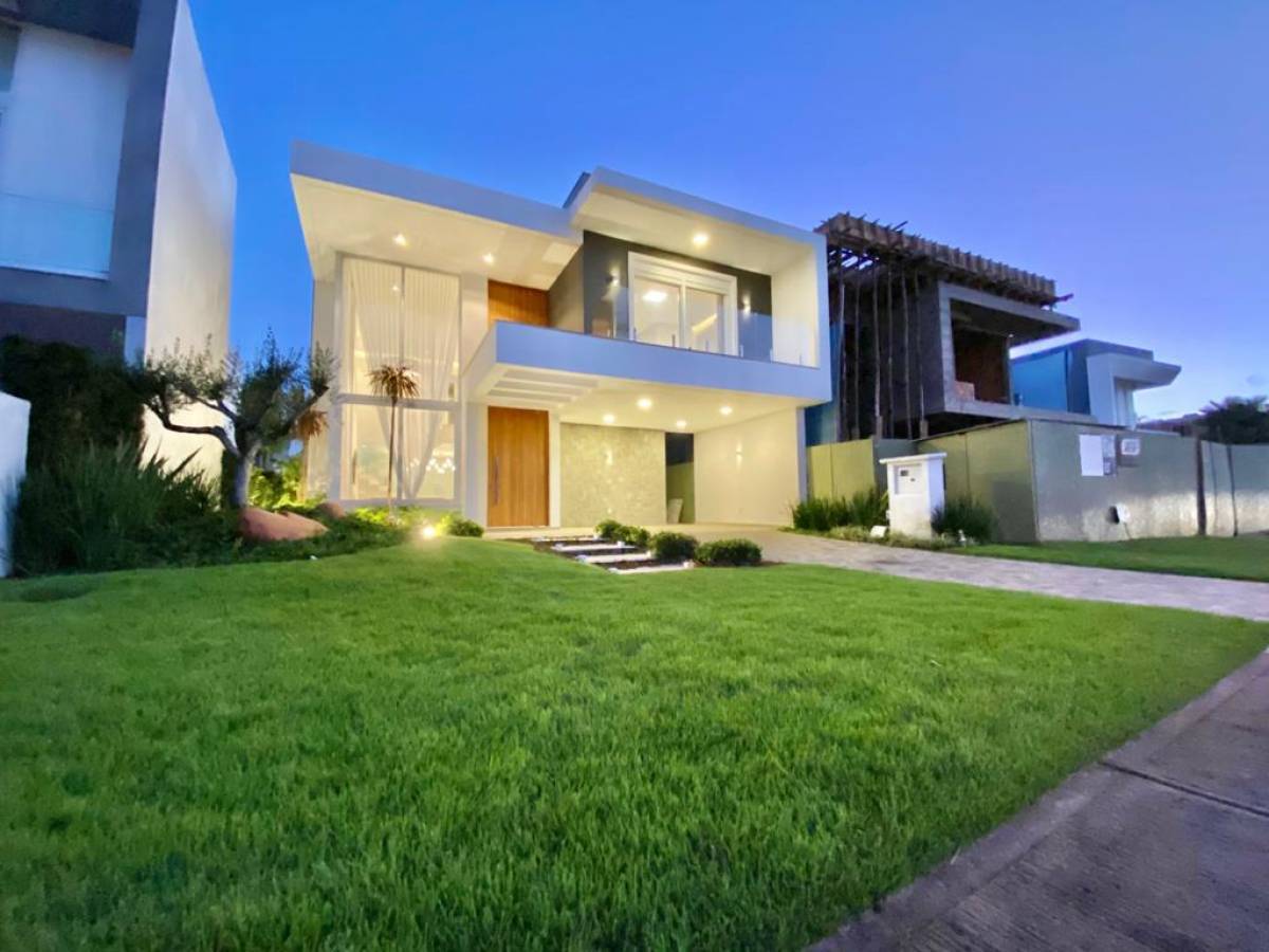 Casa em Condomínio 4 dormitórios para venda, PARQUE ANTARTICA  em Capão da Canoa | Ref.: 148