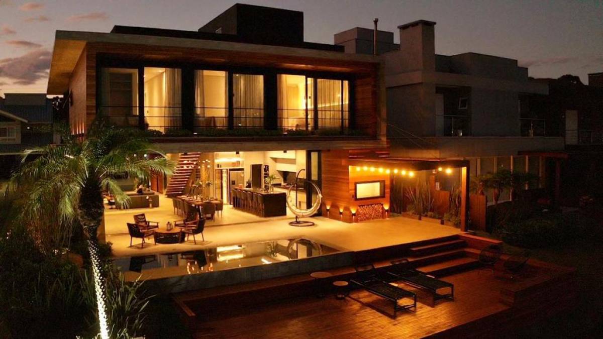 Casa em Condomínio 5 dormitórios para venda, centro em Xangri-lá | Ref.: 204