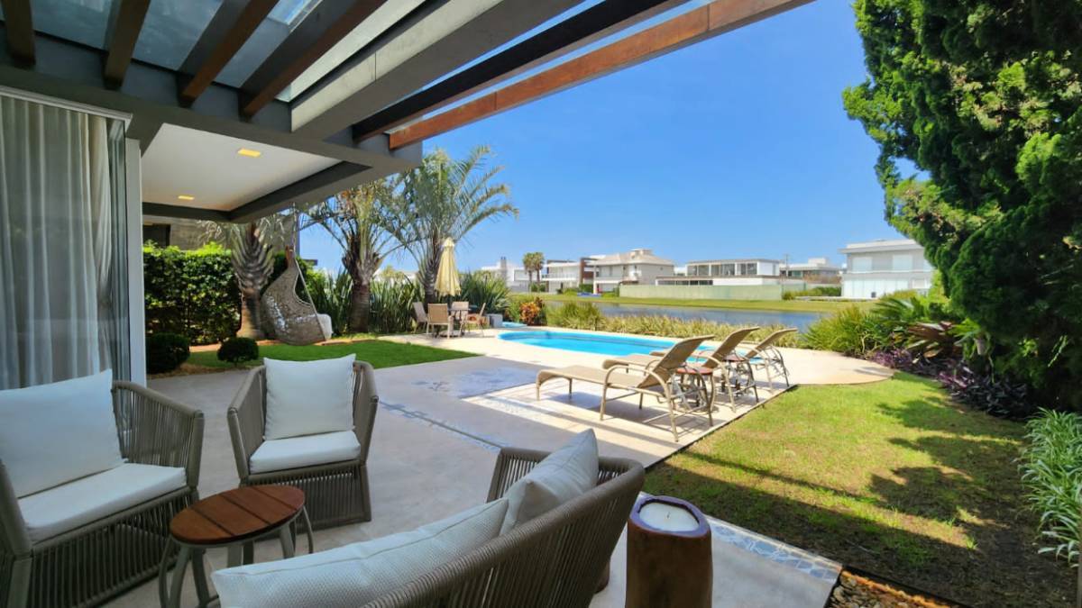 Casa em Condomínio 4 dormitórios para venda, centro em Xangri-lá | Ref.: 229